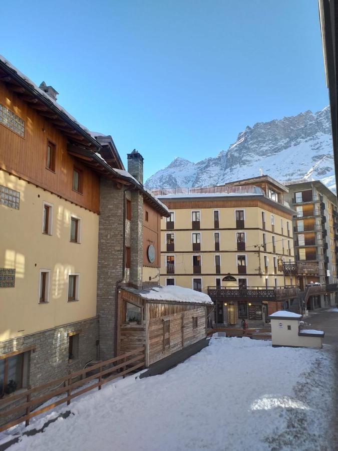 Appartamento Rinnovato Centralissimo A Cervinia Брей-Червінія Екстер'єр фото